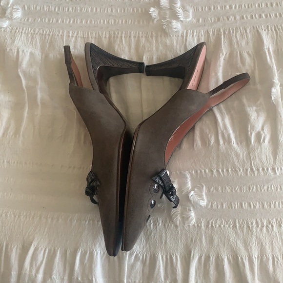 MARC JACOBS Pointy Bow Gray Suede Slingbacks 40.5 (9.5 US) NWOB - Picture 3 of 11